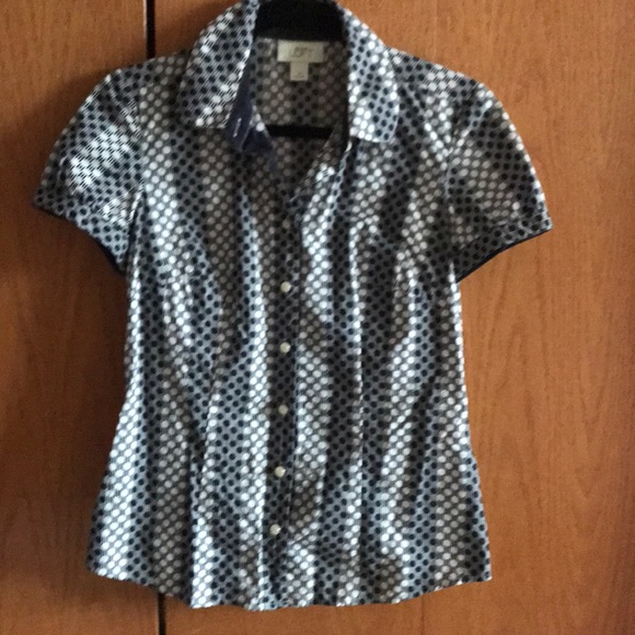 Ann Taylor Loft short sleeve button down top - Picture 1 of 5